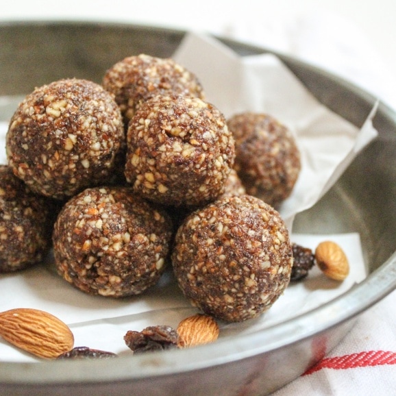 Cinnamon Raisin Almond Energy Balls - Quick and Healthy Snack Recipe