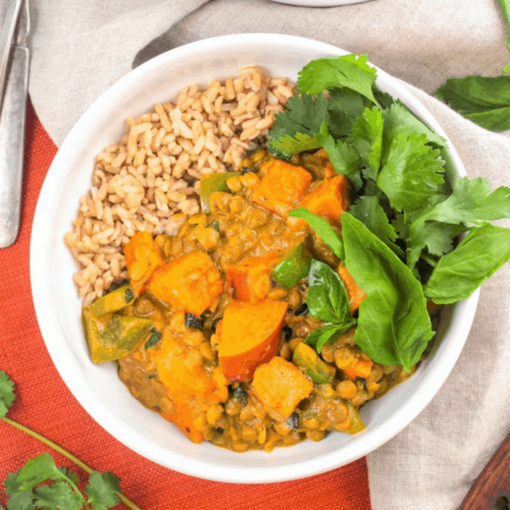 30-Min Vegan Lentil Thai Curry with Sweet Potatoes (Creamy)