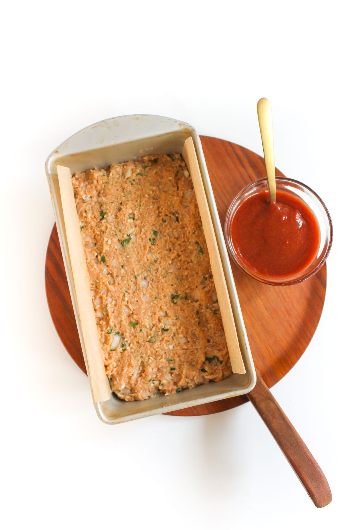 moist-ground-chicken-meatloaf-with-ketchup-glaze-fannetastic-food