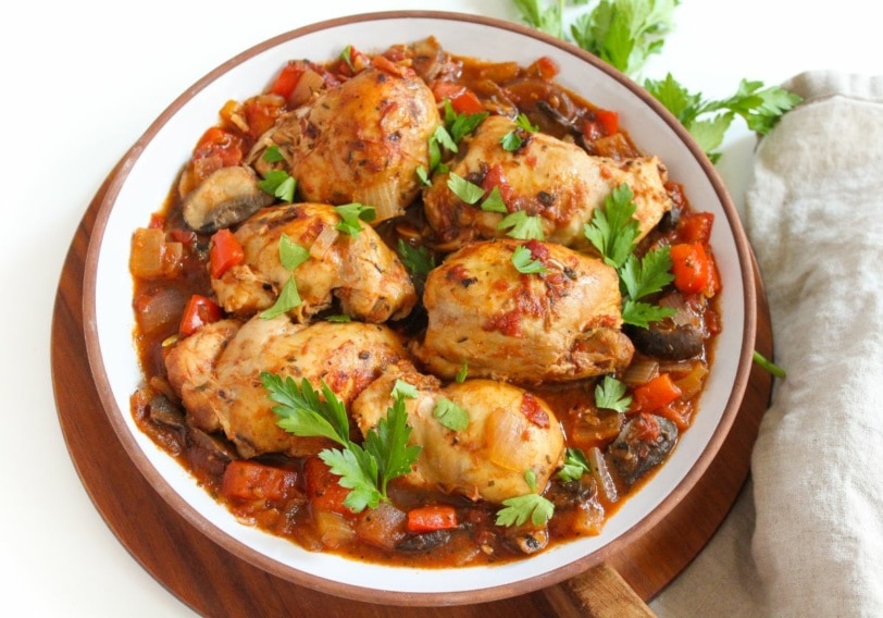 Slow Cooker Chicken Cacciatore And Veggie Packed Tomato Sauce